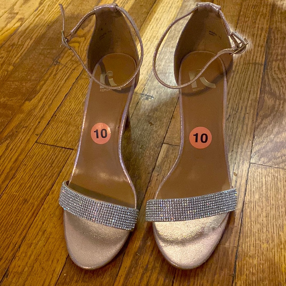 Report Sandal size 10 Rose Gold